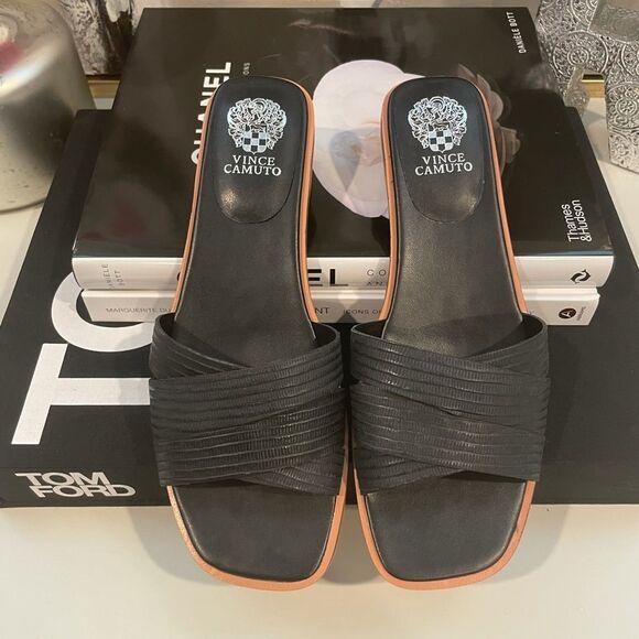 Vince Camuto Slide Sandals 1" Heel Size 8.5 - Picture 3 of 4